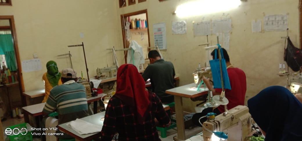 usaha-konfeksi-rumahan-di-pangandaran-saat-pandemi-covid-19-omzet-turun-50-persen.jpg