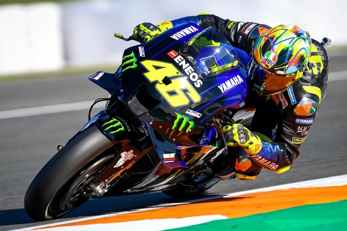 valentino-rossi-jajal-sasis-m1-baru-di-tes-valencia-2019.jpg