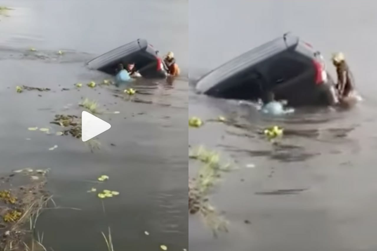 video-detik-detik-mobil-avanza-nyemplung-ke-rawa.jpg