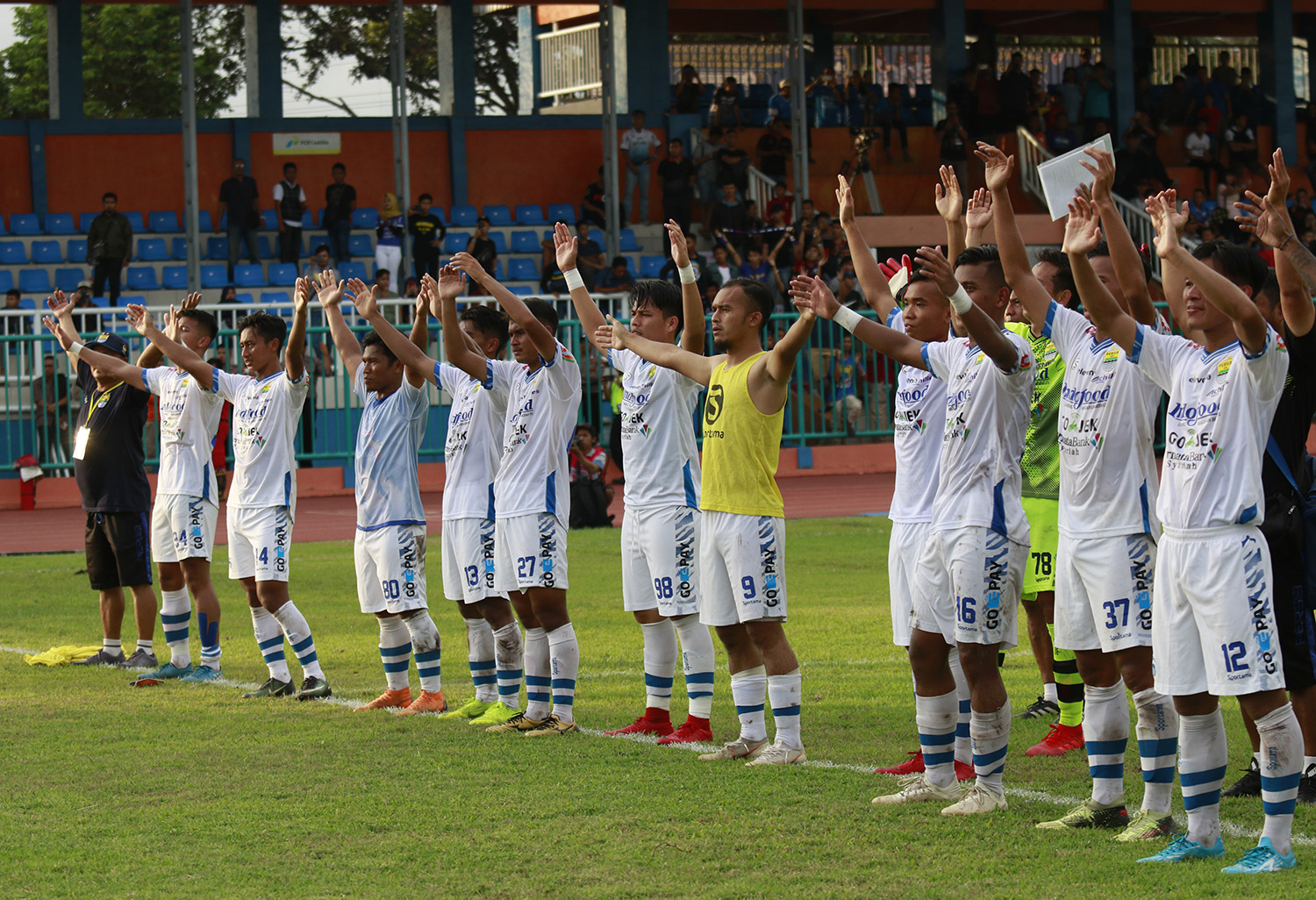Jika Kalah Dari Madura United, Kado Buruk di Ulang Tahun Persib dan Beri Peluang Bali United Juara
