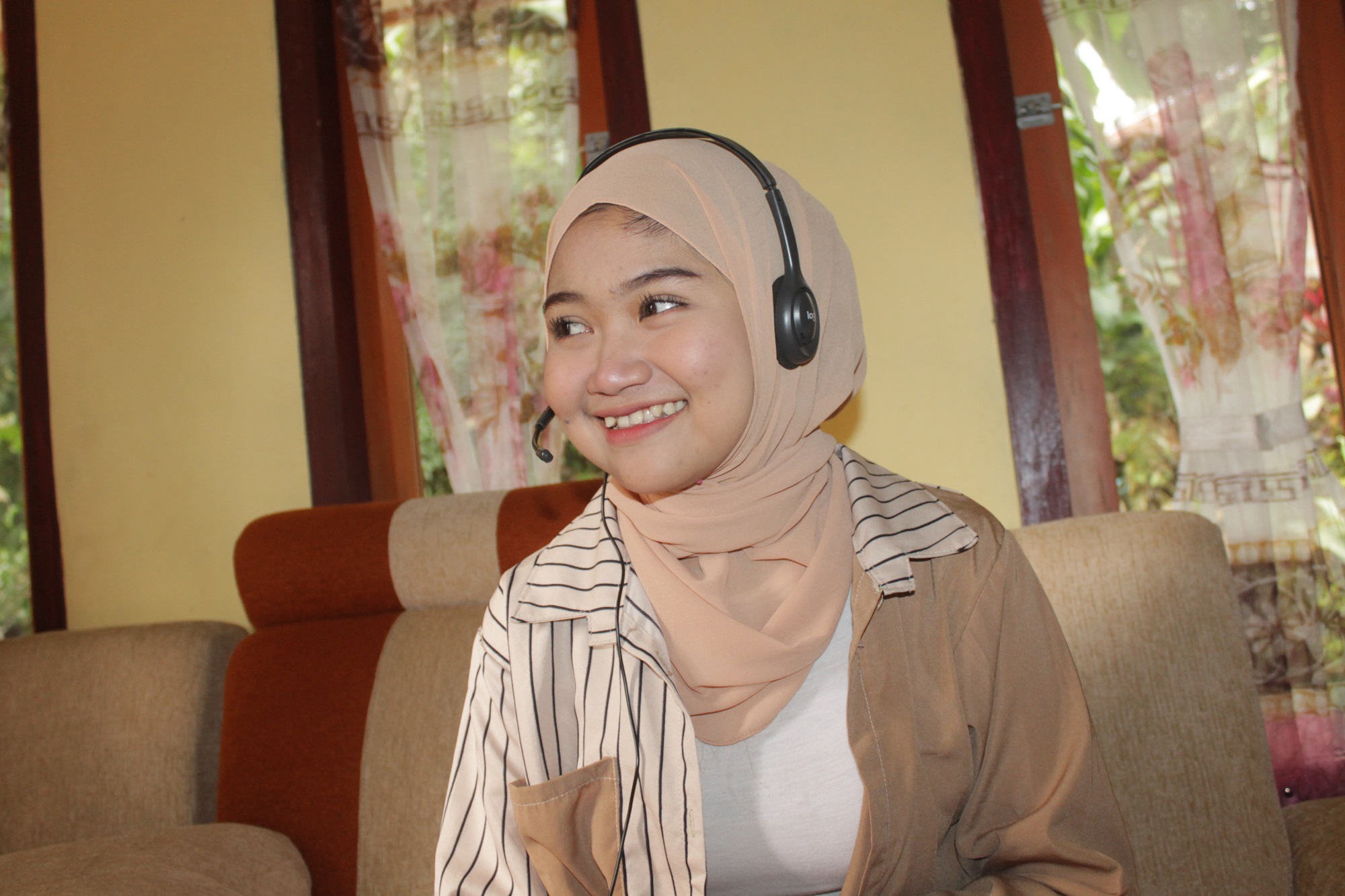 Vini Azmi Pelajar Cianjur Lolos D Academy 5, Ini Potret Sederhana Keluarganya di Pelosok Cianjur