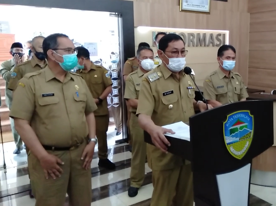 wakil-wali-kota-tasikmalaya-muhammad-yusuf-menggelar-konferensi-pers.jpg
