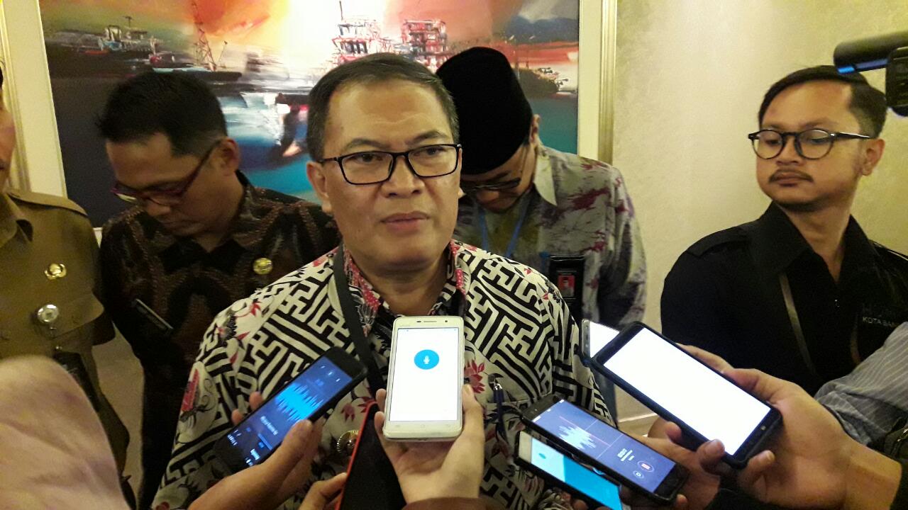 wali-kota-bandung-oded-m-danial-ditemui-di-trans-luxury-hotel-bandung-senin-2812019.jpg
