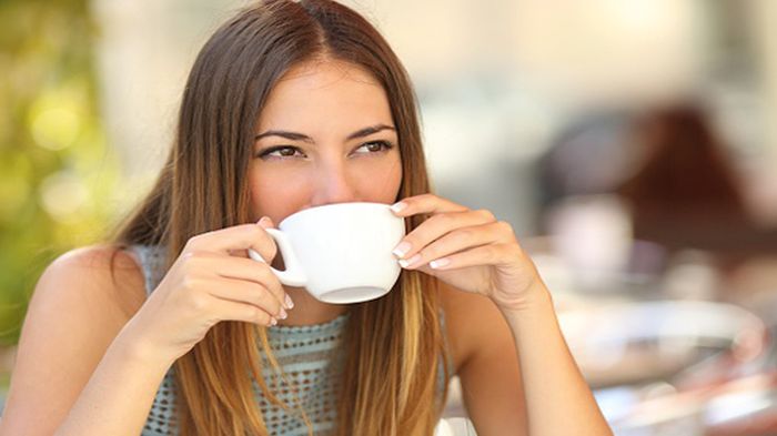 wanita-minum-kopi-3_20160531_233510.jpg