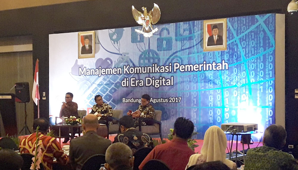 workshop-manajemen-komunikasi-pemerintah-di-era-digital-di-hotel-holiday-inn-bandung_20170822_111041.jpg