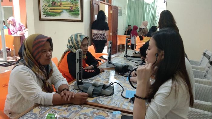 Kebahagiaan dalam Berbagi, Baksos dan Pengobatan Gratis Kembali Digelar YKKJRK dan PADMA