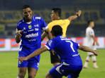 1-Laga-Persib-Bandung-vs-Persis-Solo-di-Stadion-GBLA-Bandung-Senin-27102025.jpg