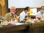 1-ganjar-pranowo-langsung-menggelar-rapat-terkait-proyek.jpg