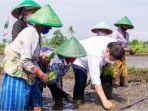 jabar/1-menko-airlangga-dukung-smart-farming-petani-milienal-untuk-peningkatan-produktivitas.jpg
