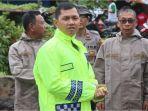 1Kapolres-Indramayu-AKBP-Ari-Setyawan-Wibowo-saat-meninjau-kondisi-banjir-rob.jpg