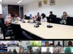 1Kemenkum-Jabar-Ikuti-Diskusi-Daringndang-Undangan.jpg
