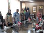 1Laporan-Keuangan-2024-Sempurna-Kemenkum-Jabar-Saksikan-Penyerahan-Predikat-WTP-dari-BPK-RI.jpg