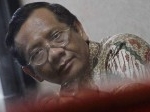 20110526HER07_MAHFUD_BERSAKSI.jpg