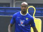 jabar/20250116_GANI_Persib_Gervane_Kastaneer_03.jpg