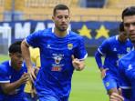 Bangku Cadangan Persib Rasa Timnas Indonesia: Thom Haye, Eliano Reijnders, Hingga Beckham Putra