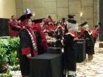 377-mahasiswa-stikes-rajawali-diwisuda-75-orang-lulus-dengan-predikat-cumlaude.jpg