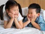5-Mitos-vs-Fakta-tentang-Anak-Kembar-yang-Sering-Menyesatkan-Orangtua.jpg