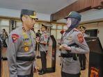 AKBP-Rita-Suwadi-saat-serah-terima-jabatan-di-Polda-Jabar.jpg