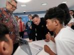 Amazon-Pecahkan-Rekor-Dunia-untuk-Aplikasi-Generative-AI-Bersama-Sejumlah-Sekolah-di-Jawa-Barat.jpg