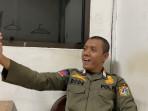 Sosok Mr Dede, Satpol PP Viral Tegur Pemotor Naik Trotoar Pakai Bahasa Inggris, Belajar dari Film