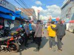 Anggota-kepolisian-Polres-Garut-tertibkan-parkiran-liar.jpg
