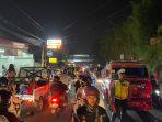 Arus-lalu-lintas-di-Jalan-Raya-Puncak-Kabupaten-Cianjur.jpg