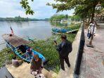 Asyiknya-naik-perahu-wisata-di-obyek-wisata-Situ-Gede.jpg
