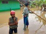 Banjir-di-Panumbangan-2.jpg