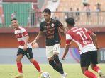 Bek-Persija-Jakarta-Hansamu-Yama.jpg