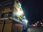 Bendera-Palestina-terpasang-di-gerobak-pedagang-di-Indramayu-Minggu-12112023-malam.jpg