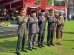 Bey-Machmudin-saat-menghadiri-HUT-Bhayangkara-di-Gasibu.jpg