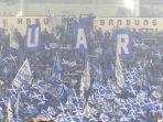 jabar/Bobotoh-mendukung-Persib-Bandung-saat-melawan-Bali-United.jpg