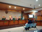 Budi-Santika-mendengarkan-dakwaan-yang-dibacakan-Jaksa-KPK-di-Pengadilan-N.jpg