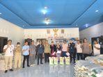 Bulog-Cirebon-sedang-memonitoring-penyaluran-bantuan.jpg