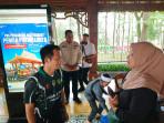 Bupati-Purwakarta-Saepul-Bahri-Binzein-meninjau-Posko-Pengaduan-Bale-Katresna.jpg