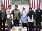 Bupati-Sumedang-Dony-Ahmad-Munir-menerima-para-pelajar-yang-terlibat-dalam-festival-literasi.jpg