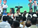 Bupati-Sumedang-Dony-Ahmad-Munir-menghadiri-akad-massal-26-ribu-unit-Kredit-Pemilikan.jpg