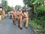 Bupati-Sumedang-Dony-Ahmad-Munir-saat-meninjau-ruas-jalan-Pasirhuni-Jingkang-dan-Jingkang.jpg