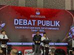 Debat-perdana-Pilbup-Indramayu-2024-Senin-4112024-di-Hotel-Holiday-Inn-Pasteur-Kota-Bandung.jpg