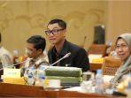 Direktur-Utama-PLN-Darmawan-Prasodjo-dalam-Rapat-Dengar-Pendapat.jpg