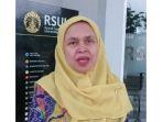 Dirut-RS-UI-Astuti-Giantini-memastikan-ketujuh-pasien-luka-berat.jpg