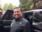 Dony-Ahmad-Munir-baju-safari.jpg