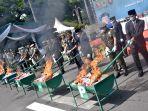 Empat-juta-batang-rokok-ilegal-dimusnahkan-di-lapangan-Plaza-Upakarti.jpg