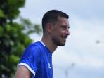 Thom Haye Ajak Bobotoh Ramaikan GBLA saat Persib Jamu Persebaya, Empat Rekrutan Anyar Siap Debut