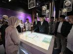 Gubernur-Jabar-Ridwan-Kamil-saat-Meresmikan-Galeri-Rasulullah.jpg