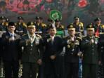 Gubernur-Jawa-Barat-Dedi-Mulyadi-tengah-saat-menghadiri-Upacara-HUT-TNI.jpg
