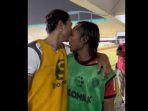 Hariono-Pelukan-dengan-Jupe-Persib.jpg