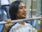 Hariono-mantan-pemain-Persib-Bandung-yang-kini-membela-PSIS-Jogja-di-Liga-2.jpg