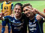 Henhen-Herdiana-Daisuke-Sato-memenangkan-Persib-Bandung.jpg