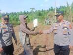 Iptu-Kurnia-Tanam-Jagung-Bersama-Petani-Wujudkan-Ketahanan-Pangan-Lewat-Kebersamaan.jpg